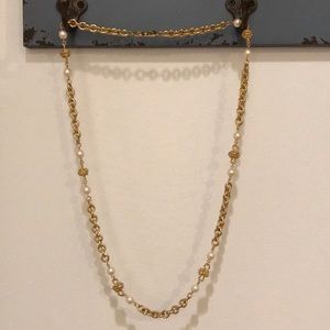 Gold and pearl chain necklace
